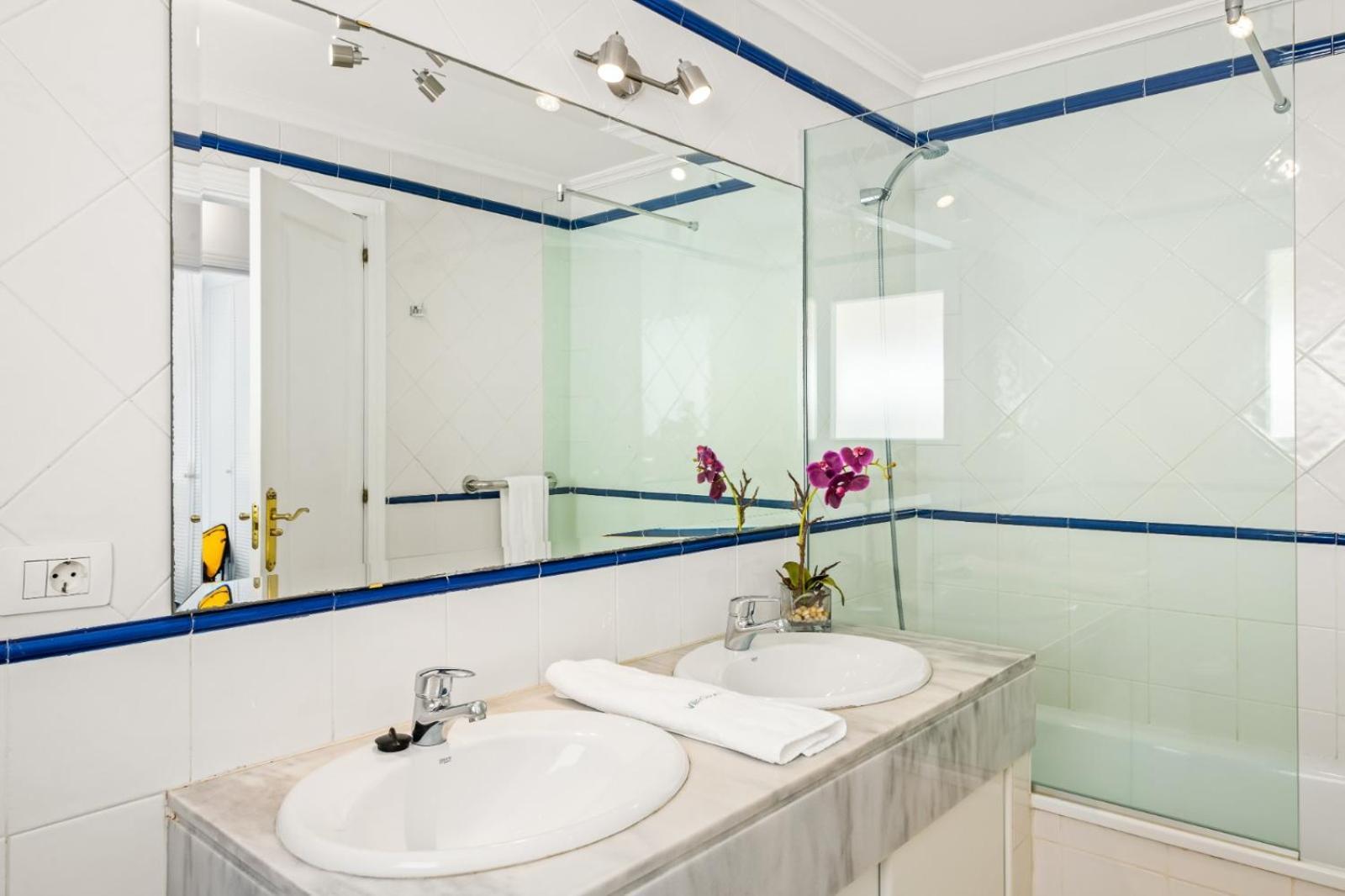 Bahia Blue - La Caleta Appartement Costa Adeje  Buitenkant foto